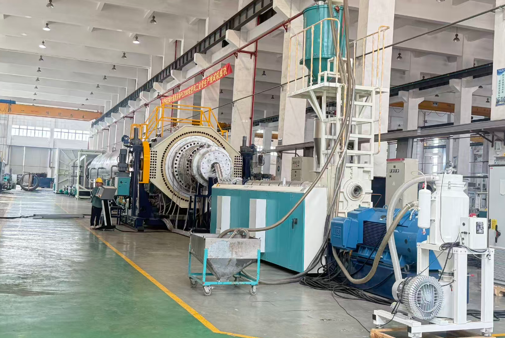 Fangli PE2000 Boru Ekstrüzyon Üretim Hattını Başarıyla Teslim Etti